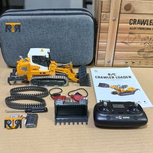 Mô Hình Xe Xúc Lật Điều Khiển Từ Xa Mini Loader 636 Tỷ Lệ 1/50 Đồ Chơi Xe Công Trình Điện Có Đèn Và Âm Thanh Dành Cho Độ Tuổi 14+