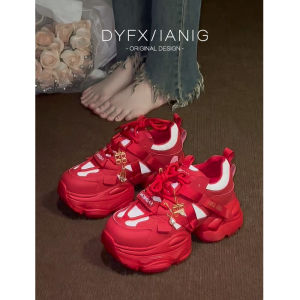 รองเท้าแต่งงานสีแดงพื้นหนา รองเท้าแต่งงานสำหรับผู้หญิง ไม่ลื่น รองเท้าลำลองสำหรับใส่ไปทำงาน รองเท้าแบบสวมสบายสำหรับใส่ไปเดินเล่น