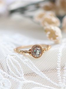 Retro Alexander Changing Color Gemstone Ring Unique Open Style Versatile Vintageinspired Korean Fashion Jewelry for Women