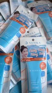 Tinh chất chống nắng nâng tông Senka Perfect UV Essence 50g