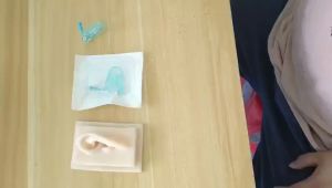 Tindik Telinga Steril 1x Pakai & Jarum Pelubang Telinga