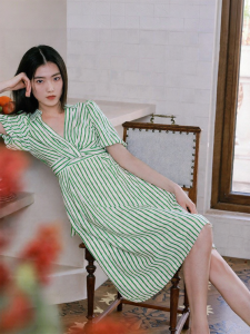 Vero Moda | Đầm A-Line Sọc Tay Lồng Cổ V Ép Eo Dài