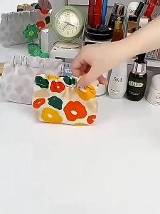 LD-T57 Tas Pouch Mini Travel Motif Elegant Penyimpanan Kosmetik Pembalut Wanita Kabel Data Earphone