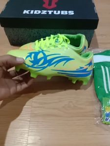 KIDZTUBS Paket Komplit Sepatu Bola Anak Usia 6-10 Tahun