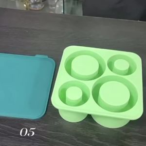 Ice Cube Mold for Stanley Cup Tumbler 20oz 30oz 40ozSilicone Cylinder Ice Cube Tray with LidIce Mold Keep Drinks Chilled