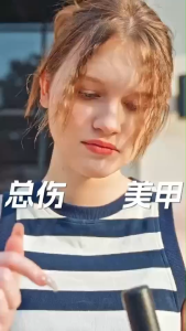 ไม้เซลฟี่ ขาตั้งกล้องสําหรับเดินทางสําหรับโทรศัพท์มือถือพร้อมรีโมทคอนโทรลและที่วางโทรศัพท์อัตโนมัติป๊อปเปิดขาตั้งกล้องที่มั่นคงสําหรับการบันทึกวิดีโอ/ภาพสด