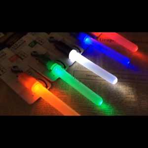 ไฟฉุกเฉินกลางแจ้งแบบพกพา Niteize แท่งเรืองแสง ไฟสัญญาณ หัวเข็มขัดรูปเลขแปด แถบเรืองแสง แถบไฟกะพริบ และผลิตภัณฑ์กลางแจ้งกันน้ำ