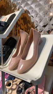 VEBLEN Sepatu Jelly Selop Wanita: Modis & Bergaya