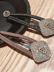 กิ๊บติดผมรูปเพชรสีดำสำหรับผู้หญิง กิ๊บติดผมสไตล์ฝรั่งเศส ทรงสั้น ทรงยาว ทรงมุม ทรงหางม้า ทรงหางปลา ทรงหางแมว ทรงหางม้า ทรงหางแมว