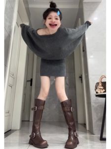 Gray off-the-Shoulder Knitting Dress Womens Autumn and Winter Elegant Beautiful Fancy Adult Lady like Woman Wear Hip-Wrapped Sweater Short Skirt