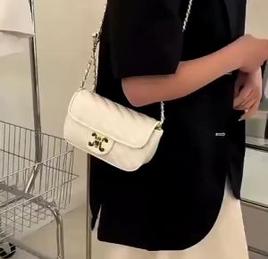 GROSIR TASKU Tas selempang RURI BAGS terbaru - Slingbag wanita modis Tas mini Tas wanita RURI BAG kekinian Tas slempang wanita elegan kekinian ala korean style ootd BISA COD