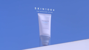 SKIN1004 Madagascar Centella Hyalu-Cica Water-Fit Sun Serum SPF50+ PA++++