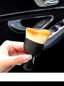 Chổi quét mini đầu cong sợi lông mềm dùng vệ sinh nội thất ô tô/ bảng điều khiển không trầy xước