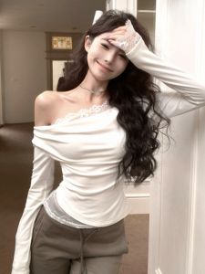 GUZILIAN | Seductive Off-Shoulder Deep V-Neck Blouse with Fake Two-Piece Design and Fleece Lace Undergarment