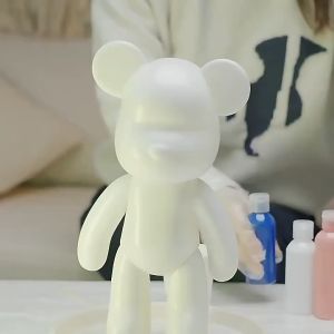 ไหลไวนิล DIY หมีปั้น พร้อมภาพวาดกราฟฟิตี หมีรูปแรงแฮนด์ แบรนด์บริคเครื่องประดับตกแต่งบ้าน รูปปั้น