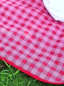 เสื่อปิกนิกกลางแจ้ง กันคราบ อุปกรณ์ตั้งแคมป์เสื่อใ ดพับเสื่อตั้งแคมป์หนา ได้มีหูหิ้ว เสื่อชายหาด