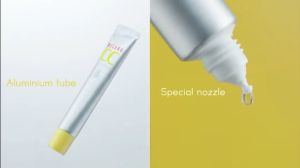 Rohto Melano CC Vitamin C 20mL Medicated Concentrated Anti-Blemish Serum Intensive Anti-Spot Essence 20ml