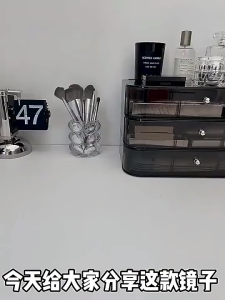 【1-3 days delivery 】 Face Makeup Glass Mirror Desktop Table Vanity Mirror Folding Portable Square Mirror 1-3 days delivery