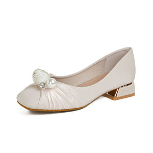 รองเท้าส้นเตี้ยสไตล์ฝรั่งเศส ทรงหัวเหลี่ยม พื้นหนังนิ่ม หัวเข็มขัดปEARL รองเท้าส้นเตี้ย ส้นกลาง ส้นสูงสำหรับผู้หญิง