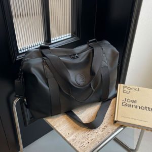 Digo Wolf Warrior Lightweight Travel Bag for Women and Men Large Capacity Handy Gym Training Bag for Youth Movement Style