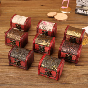 Vintage Miniature Treasure Chest Indoor Decor Tool Jewelry Organizer with Lock Wood Material Retro Handmade Crafting
