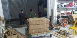 Bàn trà sofa bàn phòng khách bàn cafe nội thất nhập khẩu mẫu bàn đôi kiểu Ý Italian Space chân trụ inox đá ceramiinox