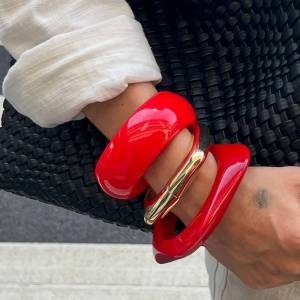 Salircon 3 Style Punk Red Acrylic Resin Chunky Bangles Women on Hand 2025 New Geometric Wide Metal Bracelets Aesthetic Jewelry