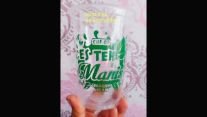 Gelas Cup Plastik Motif Teh Poci: Pilihan Terbaik untuk Minuman Dingin