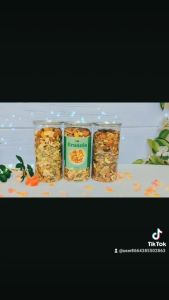 Granola Ngũ Cốc Ăn Kiêng Không Đường Mix Nhiều Loại Hạt 50% yến hộp 500g - VỊ Truyền Thống
