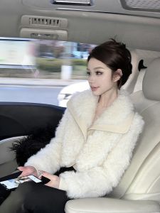 Elegant White Faux Fur Coat Winter 2025 New
