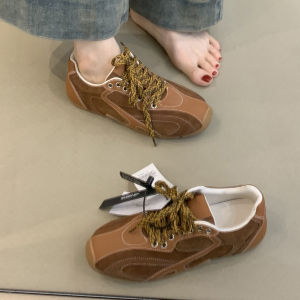 รองเท้าผ้าใบลำลองสไตล์ย้อนยุคสำหรับผู้หญิง รองเท้าวิ่งแบบสวมหัวกลม พื้นแบน ดีไซน์สีตัดกัน รองเท้าลำลองสำหรับกลางแจ้ง สไตล์วินเทจ รองเท้าแฟชั่นสำหรับวิ่ง