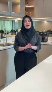 HN Skincare BPOM Original 1 Set Lengkap Paket Whitening Basic Kulit Berminyak dan Kombinasi (Facial Wash AHA + Toner AHA + Day Cream Glow + Night Cream Glow)