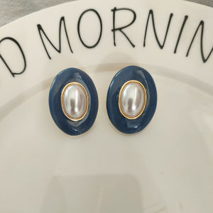 Fashion Style Vintage Gray Drop Oil Earrings Pearl Stud Earrings Antique Retro Silver Pin Earrings Earrings Female B031