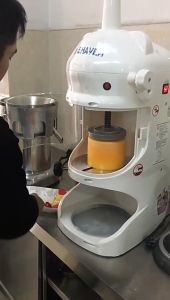 BOBI Electric snowflake ice breaker milk tea shop sand ice maker adjustable pattern thickness