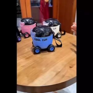 DXUU Botol Minum Anak Bentuk Mobil Mainan Kapasitas 550 ML