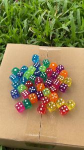 Xúc xắc xí ngầu Size 12mm Màu Trong nhựa acrylic - Xí ngầu chơi boardgame cá ngựa tỷ phú XN-MTR12