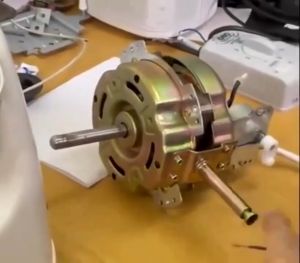 มอเตอร์พัดลม HATARI 16นิ้ว/18นิ้ว 12V 220V 50Hzทั่วไป สายสั้น พร้อม คาปาซิเตอร์ และ ฝาครอบ (คละแบบ) ทํางานต่อเนื่อง 72 ชั่วโมง อะไหล่พัดลม มอเตอร์พัดลม ตั้งพื้นในครัวเรือน