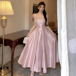 Moderators female celebrity temperament annual meeting fashion minority dress