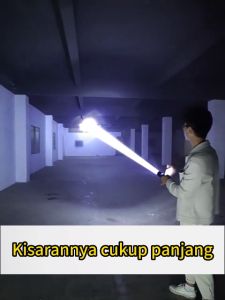 【300 jam tanpa mengisi daya】 Senter LED portabel kait senter multifungsi senter berkemah olahraga luar ruangan senter darurat dengan cahaya kuat lampu tiga tahap senter Led polisi yang dapat diisi ulang senter LED super terang cahaya laser