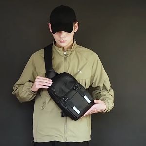 Techdoo Tas Selempang Pria Multifungsi Tas Cowok Fashion Trendy Sling Bag Pria Casual TS739