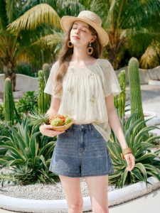 XIANGYING | French Embroidery Short Sleeve Square Neck Commuter Loose Blouse