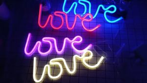 Love Letter Neon Sign Acrylic Wall Decor USB/Battery Powered Decorative Home Atmosphere LED Night Lights for Girls Party
