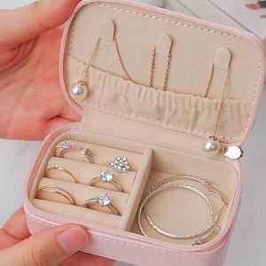 กล่องใส่เครื่องประดับพกพา พกติดตัว หนัง PU คุณภาพสูง กันน้ำกันความชื้น สร้างกระเป๋า สามารถใส่สร้อยคอ แต่ายู ต่างหู