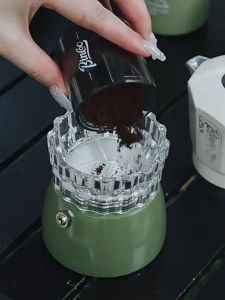 Bộ ấm pha cà phê Moka nhỏ gọn hai van áp suất giúp pha cà phê đậm đà phù hợp cắm trại và du lịch