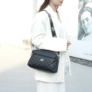 1780 ( READY STOCK ) PU SLING BAG EU FASHION HOUSE