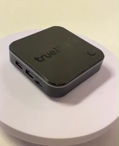 True ID TV Box GEN2 กล่องทรูไอดีทีวี เวอร์ชั่น2 สภาพสินค้า90% กล่องดูทีวีดิจิตอล ดูหนัง ดูบอล ดูNetflix สินค้ามีประกัน ให้บริการหลังบ้าน