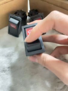 Công tắc sấy kính ô tô 6 chân có đèn. Công tắc sấy kính số 2