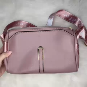 WOMEN SLING BAG PEREMPUAN GIRLS SHOULDER BAG HANDBAG COLORFUL AND BEAUTIFUL BAG READY STOCK
