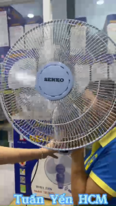 Quạt treo tường Senko TR1683 có remote điều khiển từ xa công suất 47W - Hàng chính hãng