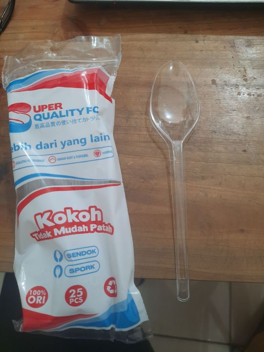 sendok makan plastik bening merk SQ